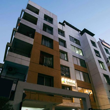 ホテル Treebo Empire Executive Premium, Hinjewadi ヒンジャワディー エクステリア 写真